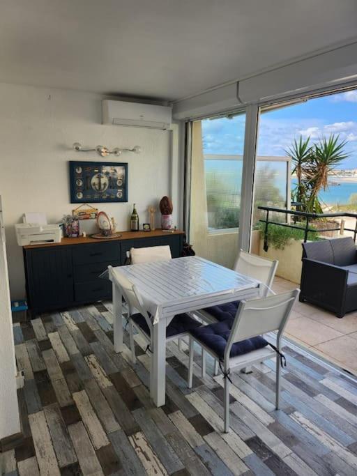 Appartement Vue Mer Сет Экстерьер фото