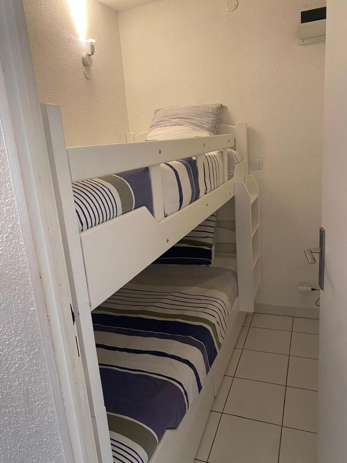 Appartement Vue Mer Сет Экстерьер фото